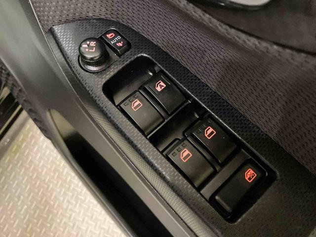 ムーヴカスタム　ＸリミテッドII　ＳＡIIIナビゲーション　誤発進抑制　車線逸脱警告　スマ−トキ−　ＬＥＤヘッドランプ　ワンオーナー　アルミホイール　エアバッグ　バックカメラ　キーフリー　ＡＢＳ　アイドリング　電動格納式ミラー（山口県）の中古車
