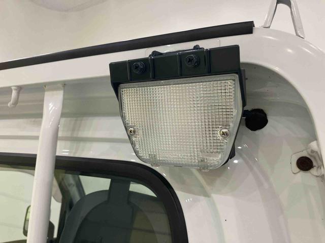 ハイゼットトラックスタンダードエアコンパワステ　パワステ　運転席エアバッグ　ＡＢＳ　５ＭＴ　ラジオ　シガライタ−　作業灯（山口県）の中古車