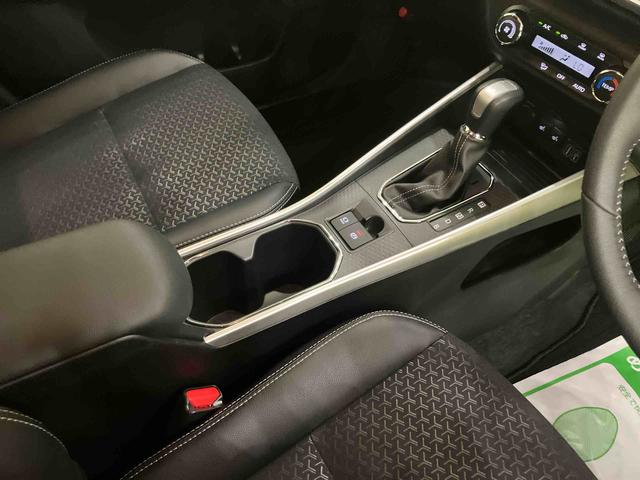ロッキープレミアムG HEVディスプレイオーディ 衝突軽減B 車線逸脱警報システム レーダークルコン キーフリーシステム スマートキー アルミホイール シートヒーター オートLED エアバッグ ABS 全周カメラ(山口県)の中古車