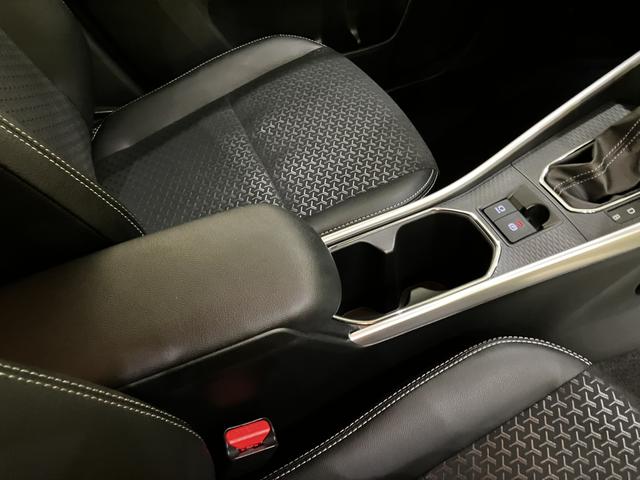 ロッキープレミアムG HEVアラウンドビューモニター 追突被害軽減ブレーキ 追従走行 電動格納式ドアミラー Aストップ LEDヘッドライト アルミ 車線逸脱警報システム シートヒーター キーフリーシステム スマートキー ABS(山口県)の中古車