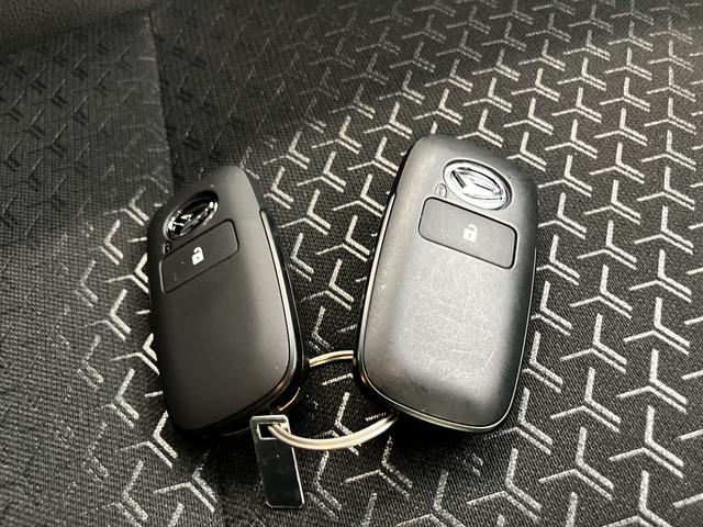 ロッキープレミアムG HEVアラウンドビューモニター 追突被害軽減ブレーキ 追従走行 電動格納式ドアミラー Aストップ LEDヘッドライト アルミ 車線逸脱警報システム シートヒーター キーフリーシステム スマートキー ABS(山口県)の中古車