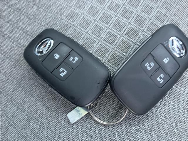 タントＸリミテッドオートマチックハイビーム　オートライト　ＬＥＤランプ　衝突被害軽減ブレーキ　キーフリーシステム　エコアイドル　バックカメラ　スマートキー　電動格納ミラー　レーンアシスト（山口県）の中古車