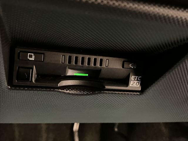 ロッキープレミアムＧ　ＨＥＶＡＨＢ　誤発進抑制　ワンオーナー　アラウンドビューモニター　ＬＥＤヘッドランプ　アダプティブクルーズコントロール　電動格納式ドアミラー　アルミホイール　アイドリングストップ　レーンキープアシスト（山口県）の中古車