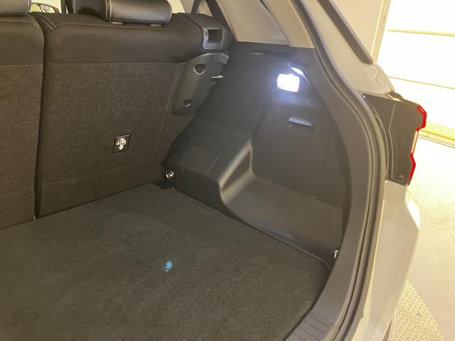ロッキープレミアムＧ　ＨＥＶＡＨＢ　誤発進抑制　ワンオーナー　アラウンドビューモニター　ＬＥＤヘッドランプ　アダプティブクルーズコントロール　電動格納式ドアミラー　アルミホイール　アイドリングストップ　レーンキープアシスト（山口県）の中古車