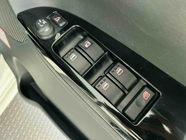 タントカスタムＲＳ　ＳＡオートミラー　レーダーブレーキ　タ−ボ　リアカメラ　ナビ付き　運転席エアバッグ　ＡＢＳ　記録簿付き　ＳＤ　車線逸脱警報　禁煙　アルミホイール　アイドリング　インテリジェントキー　キーフリ　１オーナ（山口県）の中古車