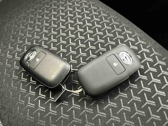 ロッキープレミアムG HEV衝突回避支援システム Rカメラ LEDヘッドランプ アダプティブクルーズコントロール アルミ レーンキープ 電動格納式ドアミラー キーフリー アイドリングストップ シートヒーター オートハイビーム(山口県)の中古車