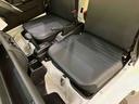 衝突軽減ブレーキ　パートタイム４ＷＤ　パワステ　エアバッグ　アイドリングストップ　エアコン　車線逸脱警報　ＡＢＳ　ラジオ　オートライト　作業灯（山口県）の中古車