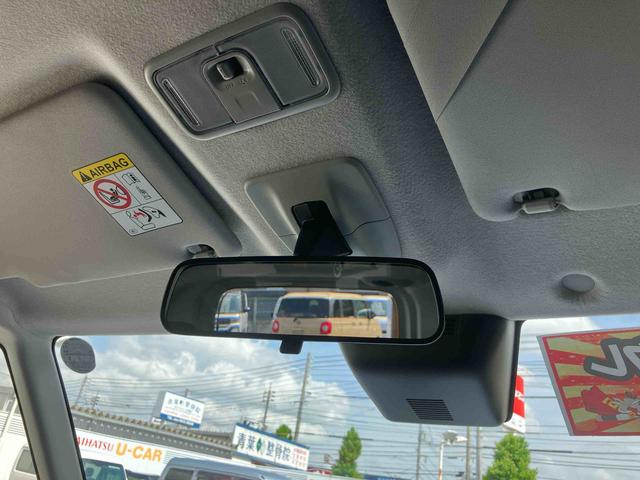 トールカスタムＧ　パノラマモニター　自動追従機能　両側電動ドア盗難防止システム　レーダークルコン　両側自動ドア　禁煙車　誤発進抑制機能　オートハイビーム　Ａライト　バックモニター　ＬＥＤランプ　エコアイドル　アルミ　クリアランスソナー　スマートキー　ＬＫＡ（山口県）の中古車