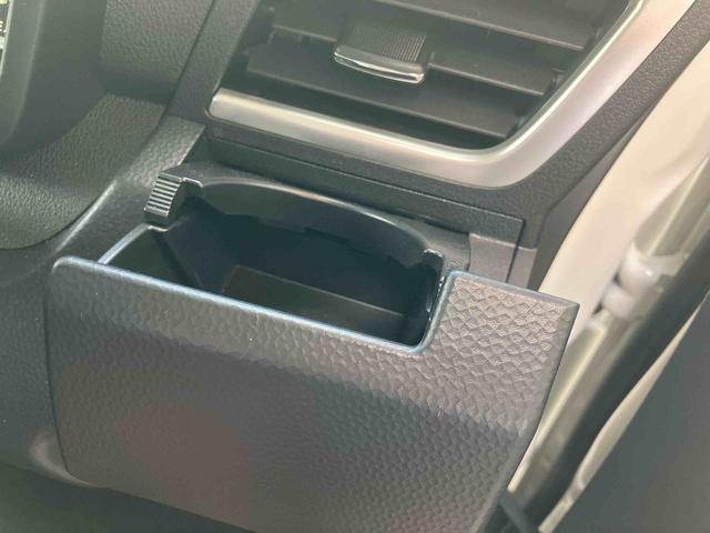 トールカスタムＧ　パノラマモニター　自動追従機能　両側電動ドア盗難防止システム　レーダークルコン　両側自動ドア　禁煙車　誤発進抑制機能　オートハイビーム　Ａライト　バックモニター　ＬＥＤランプ　エコアイドル　アルミ　クリアランスソナー　スマートキー　ＬＫＡ（山口県）の中古車