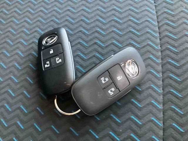 トールカスタムＧ　パノラマモニター　自動追従機能　両側電動ドア盗難防止システム　レーダークルコン　両側自動ドア　禁煙車　誤発進抑制機能　オートハイビーム　Ａライト　バックモニター　ＬＥＤランプ　エコアイドル　アルミ　クリアランスソナー　スマートキー　ＬＫＡ（山口県）の中古車