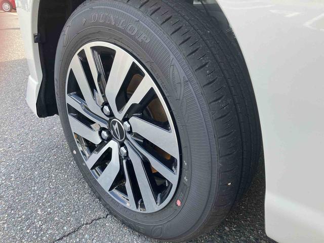 トールカスタムＧ　パノラマモニター　自動追従機能　両側電動ドア盗難防止システム　レーダークルコン　両側自動ドア　禁煙車　誤発進抑制機能　オートハイビーム　Ａライト　バックモニター　ＬＥＤランプ　エコアイドル　アルミ　クリアランスソナー　スマートキー　ＬＫＡ（山口県）の中古車