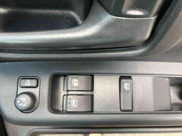 ハイゼットカーゴクルーズ　バックカメラ　２ＷＤ衝突被害軽減装置　助手席エアバッグ　運転席エアバッグ　横滑防止　禁煙車　盗難防止システム　ＡＢＳ　安全ボディ　両側スライド　オートライト　ハイビームアシスト　レーンキープアシスト　Ｂカメ（山口県）の中古車