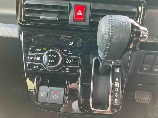 タントカスタムＲＳ　パノラマモニター　シートヒーターオートハイビーム　衝突安全ボディ　車線逸脱警報装置　禁煙　ＡＷ　セキュリティアラーム　ＬＥＤライト　Ｂカメラ　コーナーソナー　アイドリングＳ　アラウンドビュー　タ−ボ　オートライト　シートヒーター（山口県）の中古車