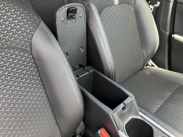 ロッキープレミアムＧ　ディスプレイオーディオ　パノラマモニター盗難防止システム　バックモニター　キーフリーシステム　オートハイビーム　オートライト　ＬＥＤランプ　レーンアシスト　シートヒーター（山口県）の中古車
