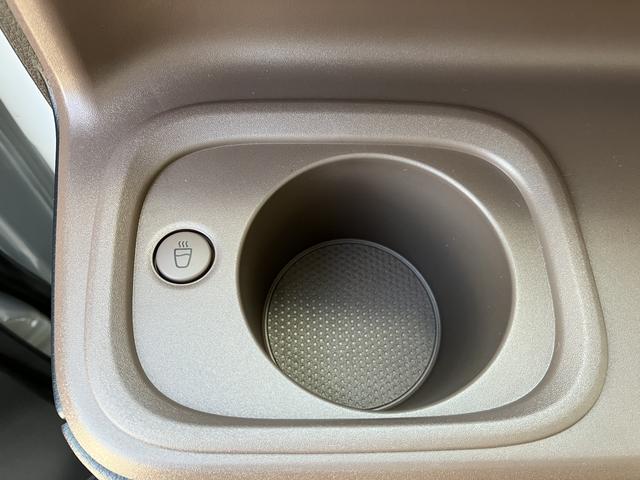 ムーヴキャンバスセオリーＧ　パノラマモニター　シートヒーター誤発進抑制装置　ＬＥＤランプ　パノラマモニター　シートヒーター　衝突安全ボディ　バックカメラ　オートライト　ベンチシート　盗難防止装置　オートハイビーム　ＥＣＯアイドル（山口県）の中古車
