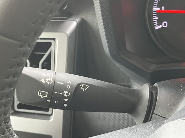タフトＧ　ダーククロムベンチャー　シートヒーター　バックカメラガラスルーフ　衝突安全ボディ　シートヒーター付き　盗難防止システム　キーフリー　オートライト　誤発進抑制装置　ＬＥＤライト　レーンキープアシスト　リアカメラ　記録簿　アルミ　コーナーソナー　禁煙車（山口県）の中古車