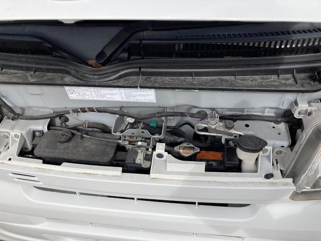 ハイゼットカーゴスペシャルインパネ５速マニュアルミッション車　運転席エアバッグ　助手席エアバッグ　両スライドドア　エアコン　パワステ　カーナビゲーション（鹿児島県）の中古車