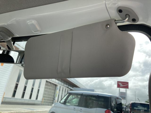 ハイゼットカーゴスペシャルインパネ５速マニュアルミッション車　運転席エアバッグ　助手席エアバッグ　両スライドドア　エアコン　パワステ　カーナビゲーション（鹿児島県）の中古車