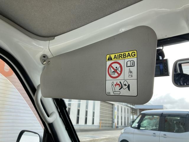 ハイゼットカーゴスペシャルインパネ５速マニュアルミッション車　運転席エアバッグ　助手席エアバッグ　両スライドドア　エアコン　パワステ　カーナビゲーション（鹿児島県）の中古車