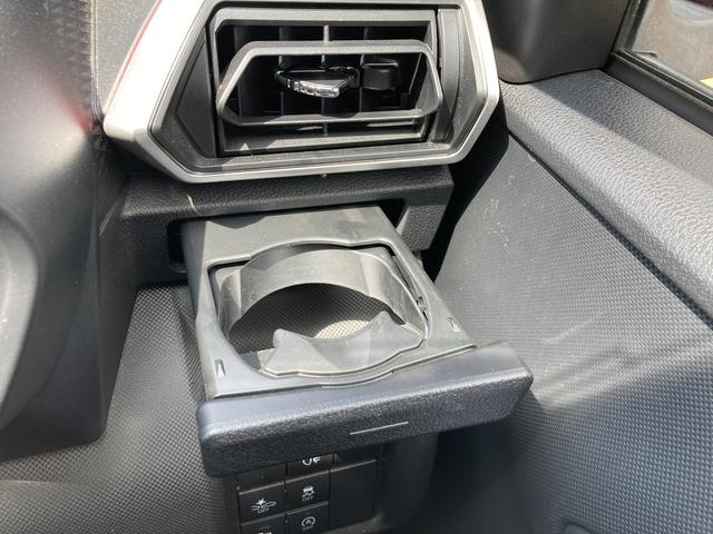 ロッキーＧカーナビ　バックモニター　プッシュスタートスイッチ　電子カードキー　車線逸脱警告　誤発進抑制機能　オートマチックハイビーム　アルミホイール　ＡＢＳ（鹿児島県）の中古車