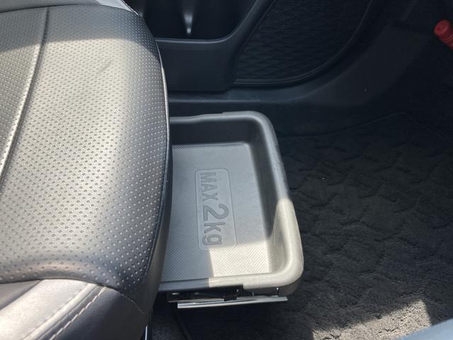 ロッキーＧカーナビ　バックモニター　プッシュスタートスイッチ　電子カードキー　車線逸脱警告　誤発進抑制機能　オートマチックハイビーム　アルミホイール　ＡＢＳ（鹿児島県）の中古車