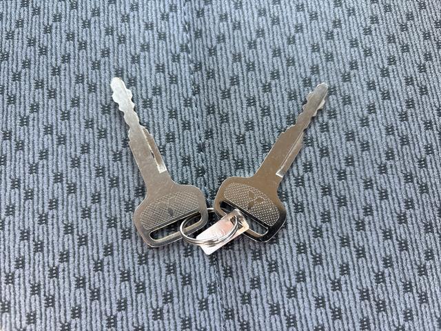 ミニキャブトラックみのり5速MT車 4WD車 エアコン パワステ CDプレーヤー(鹿児島県)の中古車