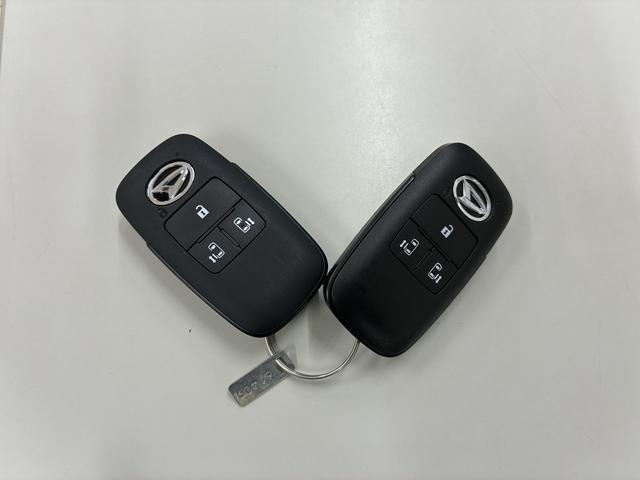 ムーヴキャンバスストライプスＧインパネシフト　プッシュスタートスイッチ　電子カードキー　電動パーキングブレーキ　オートハイビーム　車線逸脱警報　エマージェンシーブレーキ　ＡＢＳ　両Ｐドア（鹿児島県）の中古車