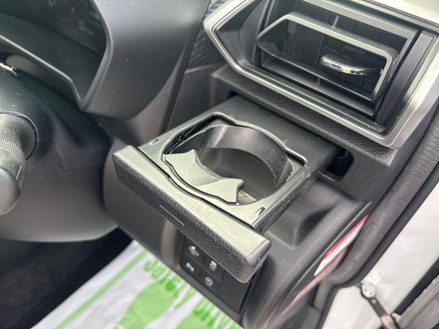 ロッキープレミアムプッシュスタートスイッチ　電子カードキー　カーナビ　ドラレコ　衝突軽減システム　車線逸脱警報　アルミホイール　ＡＢＳ　フォグランプ（鹿児島県）の中古車