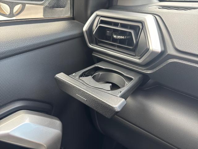 ロッキープレミアムプッシュスタートスイッチ　電子カードキー　カーナビ　ドラレコ　衝突軽減システム　車線逸脱警報　アルミホイール　ＡＢＳ　フォグランプ（鹿児島県）の中古車