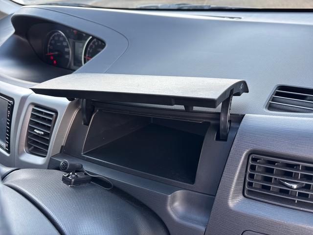 ムーヴカスタム　Ｘインパネシフト　プッシュスタートスイッチ　電子カードキー　助手席エアバック　ＡＢＳ　カーナビ　オートエアコン　アルミホイール（鹿児島県）の中古車