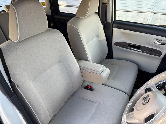 ムーヴキャンバスＸメイクアップリミテッド　ＳＡIIIインパネシフト　プッシュスタートスイッチ　電子カードキー　カーナビ　左右パワースライドドア　衝突被害軽減システム　ＡＢＳ（鹿児島県）の中古車