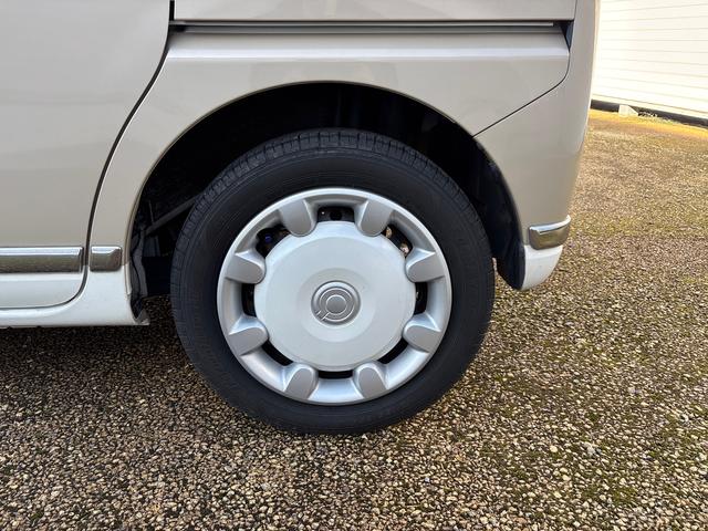 ムーヴキャンバスＸメイクアップリミテッド　ＳＡIIIインパネシフト　プッシュスタートスイッチ　電子カードキー　カーナビ　左右パワースライドドア　衝突被害軽減システム　ＡＢＳ（鹿児島県）の中古車