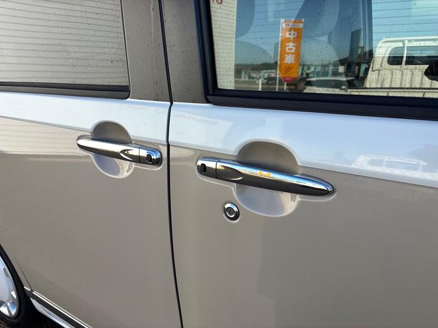 ムーヴキャンバスＸメイクアップリミテッド　ＳＡIIIインパネシフト　プッシュスタートスイッチ　電子カードキー　カーナビ　左右パワースライドドア　衝突被害軽減システム　ＡＢＳ（鹿児島県）の中古車