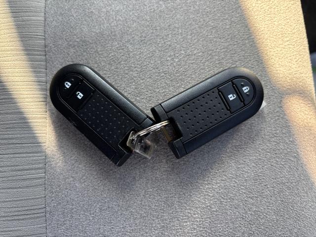 キャストスタイルＧ　ＶＳ　ＳＡIIIインパネシフト　プッシュスタートスイッチ　電子カードキー　カーナビ　シートヒーター　車線逸脱警報装置　ブレーキサポート　ＡＢＳ　アルミホイール（鹿児島県）の中古車