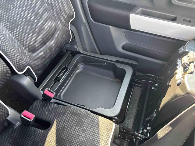 ハスラーGインパネシフト プッシュスタートスイッチ 電子カードキー カーナビ ABS付 Wエアバッグ オートエアコン(鹿児島県)の中古車