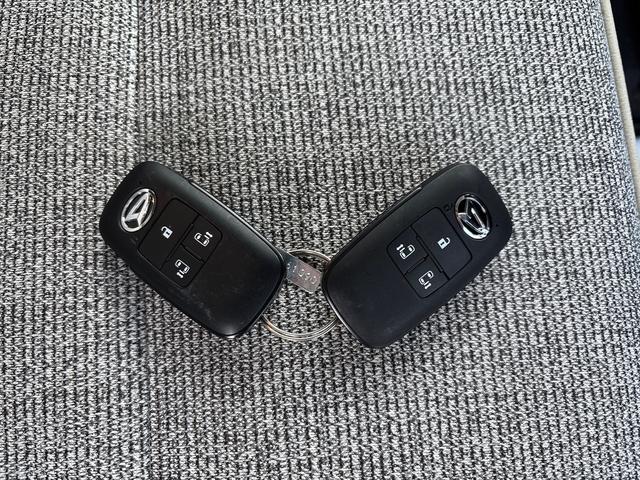 ムーヴキャンバスストライプスＧインパネシフト　プッシュスタートスイッチ　電子カードキー　電動パーキングブレーキ　Ｗパワースライドドア　前後誤発進抑制　車線逸脱警告　オートハイビーム　ＡＢＳ（鹿児島県）の中古車