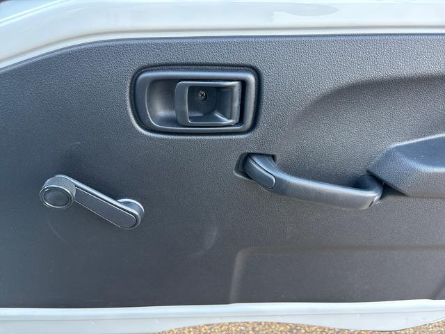 ハイゼットトラックスタンダード　農用スペシャルフロアＣＶＴ　切替４ＷＤ　車線逸脱警報　衝突回避支援ブレーキ機能　オートハイビーム　ＡＢＳ　Ｗエアバッグ　エアコン　パワーステアリング（鹿児島県）の中古車