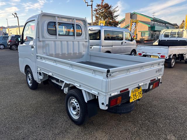 ハイゼットトラックスタンダード5MT車 切替式4WD 誤発進抑制機能 車線逸脱警報 パワステ エアバッグ オートマチックハイビーム ABS エアコン付き(鹿児島県)の中古車