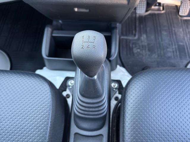 ハイゼットトラックスタンダード5MT車 切替式4WD 誤発進抑制機能 車線逸脱警報 パワステ エアバッグ オートマチックハイビーム ABS エアコン付き(鹿児島県)の中古車