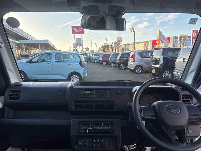 ハイゼットトラックスタンダード5MT車 切替式4WD 誤発進抑制機能 車線逸脱警報 パワステ エアバッグ オートマチックハイビーム ABS エアコン付き(鹿児島県)の中古車