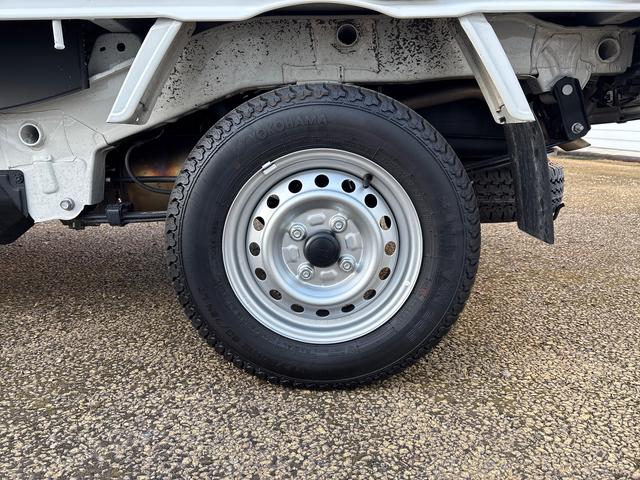 ハイゼットトラックスタンダード5MT車 切替式4WD 誤発進抑制機能 車線逸脱警報 パワステ エアバッグ オートマチックハイビーム ABS エアコン付き(鹿児島県)の中古車