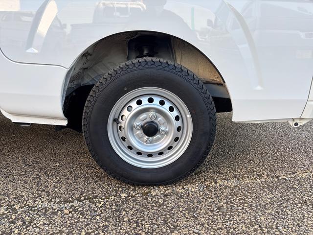 ハイゼットトラックスタンダード5MT車 切替式4WD 誤発進抑制機能 車線逸脱警報 パワステ エアバッグ オートマチックハイビーム ABS エアコン付き(鹿児島県)の中古車