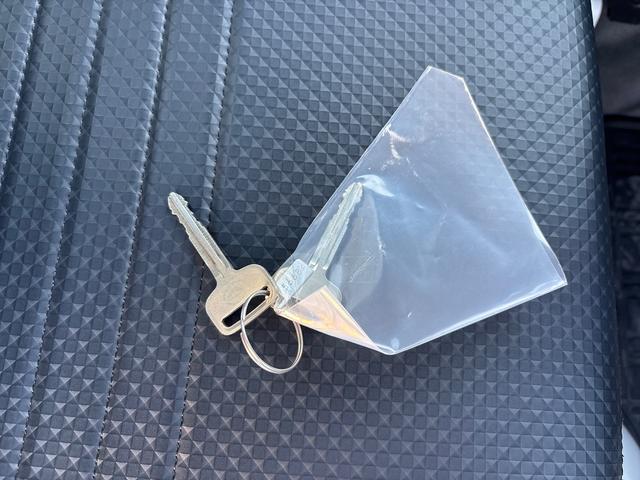 ハイゼットトラックスタンダード5MT車 切替式4WD 誤発進抑制機能 車線逸脱警報 パワステ エアバッグ オートマチックハイビーム ABS エアコン付き(鹿児島県)の中古車