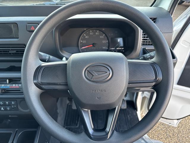 ハイゼットトラックスタンダード5MT車 切替式4WD 誤発進抑制機能 車線逸脱警報 パワステ エアバッグ オートマチックハイビーム ABS エアコン付き(鹿児島県)の中古車