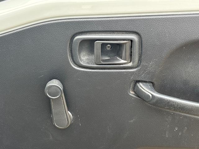 ハイゼットトラックスタンダード５ＭＴ車　４ＷＤ車　エアバッグ　エアコン付　パワステ（鹿児島県）の中古車