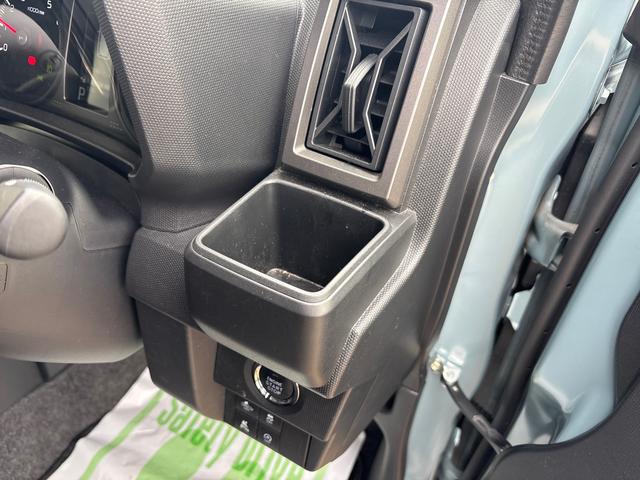 タフトＧ　クロムベンチャーインパネシフト　プッシュスタートスイッチ　電子カードキー　電動パーキングブレーキ　車線逸脱警報装置　ＡＢＳ　ＡＴハイビーム　アルミホイール　ガラスルーフ（鹿児島県）の中古車