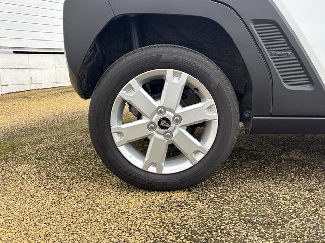 タフトＧ　クロムベンチャーインパネシフト　プッシュスタートスイッチ　電子カードキー　電動パーキングブレーキ　カーナビ　レーンキープアシスト　オートハイビーム　パノラマガラスルーフ　誤発進抑制装置　アルミホイール　ＡＢＳ（鹿児島県）の中古車