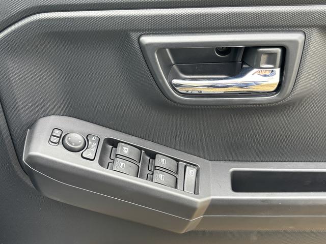 タフトＧ　クロムベンチャーインパネシフト　プッシュスタートスイッチ　電子カードキー　電動パーキングブレーキ　カーナビ　レーンキープアシスト　オートハイビーム　パノラマガラスルーフ　誤発進抑制装置　アルミホイール　ＡＢＳ（鹿児島県）の中古車