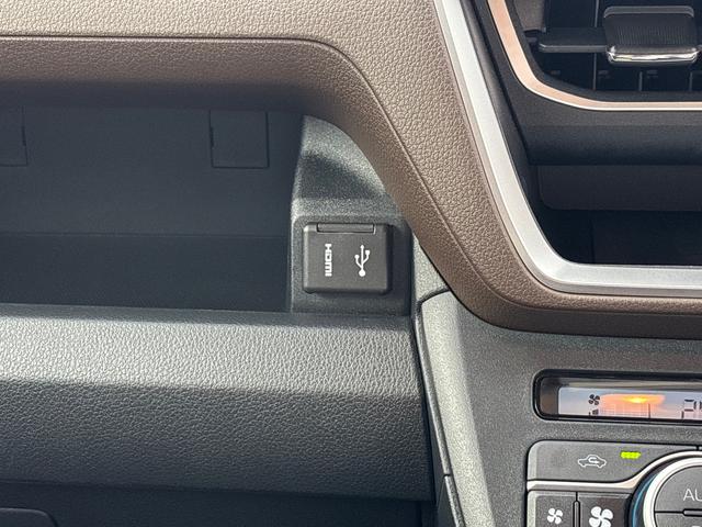 ムーヴGインパネシフト プッシュスタートスイッチ 電子カードキー 電動パーキングブレーキ オートマチックハイビーム 両側スライド左側パワースライドドア レーンアシスト ABS アルミホイール(鹿児島県)の中古車