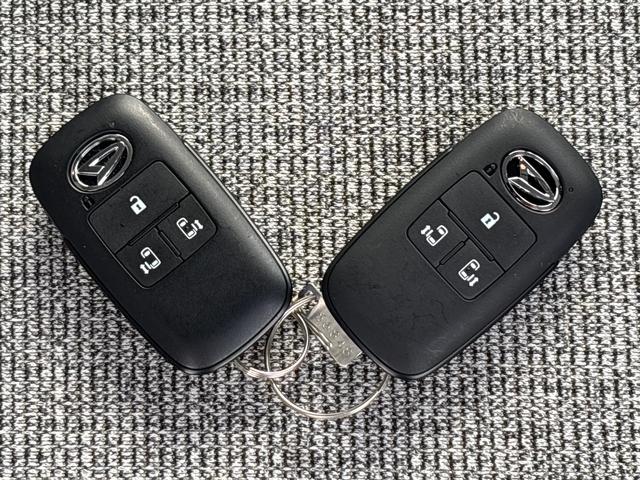 ムーヴキャンバスストライプスＧインパネシフト　プッシュスタートスイッチ　電子カードキー　電動パーキングブレーキ　カーナビ　両側電動スライドドア　衝突被害軽減　車線逸脱　オートハイビーム　ＡＢＳ（鹿児島県）の中古車